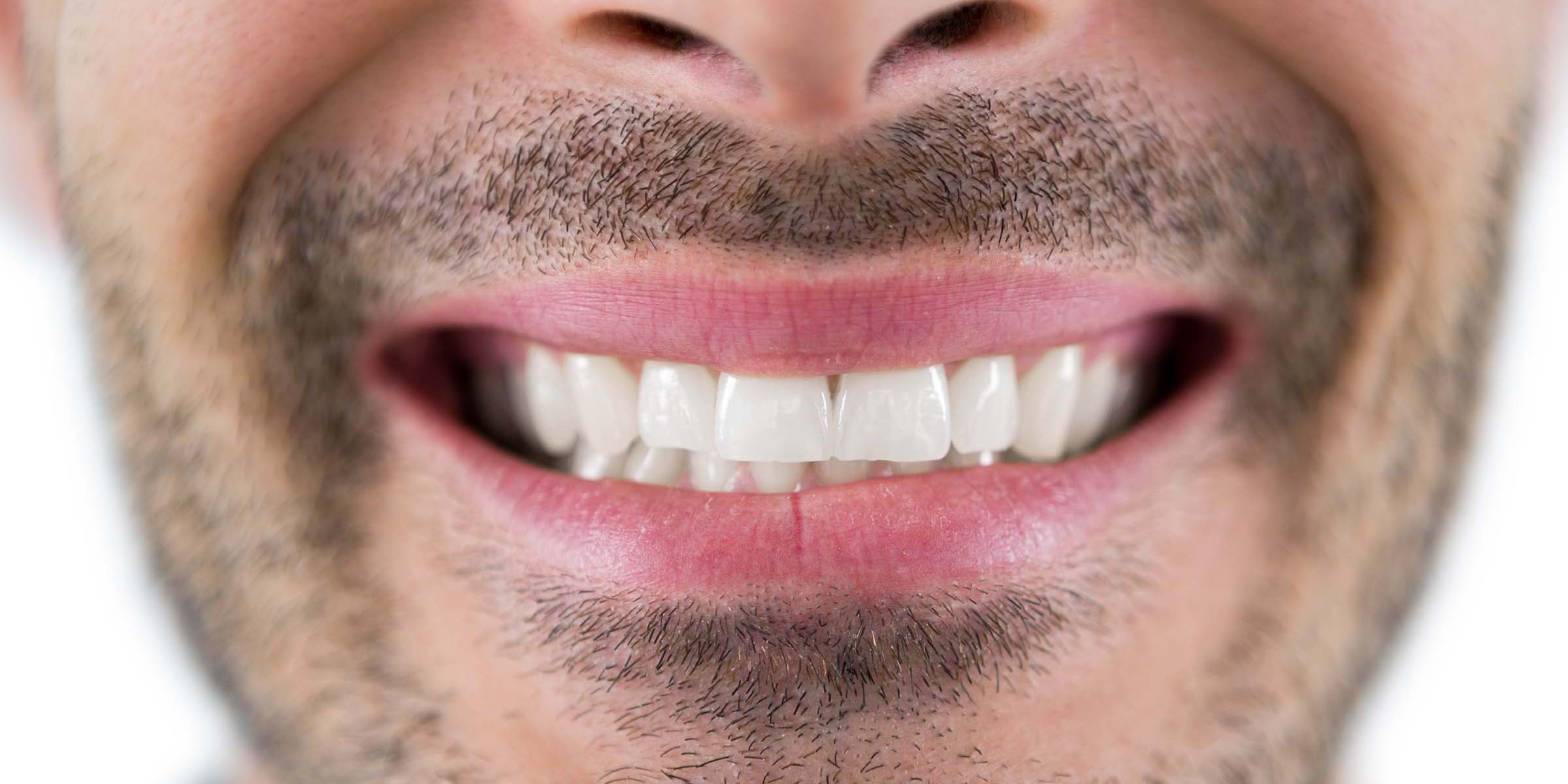 man-showing-his-teeth4-YUFNXWG.jpg